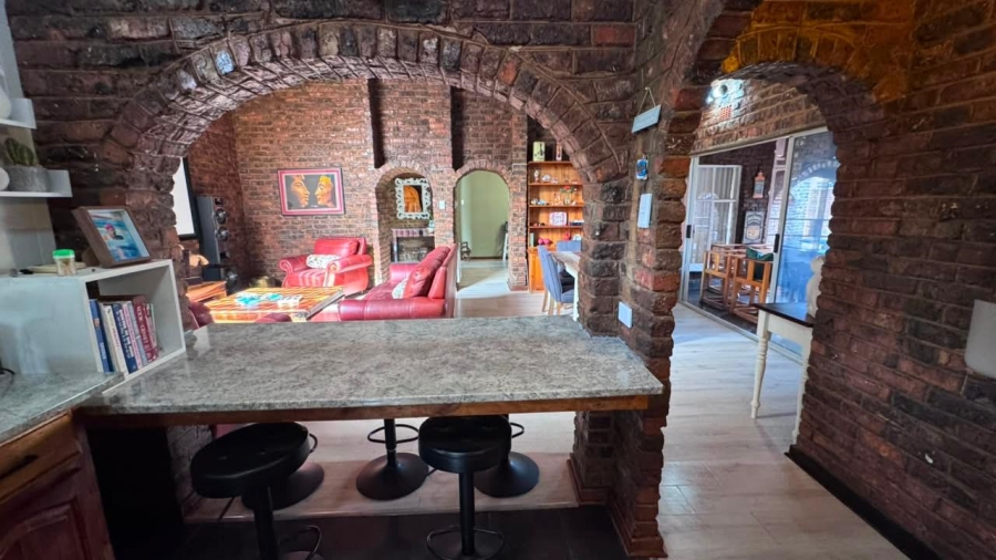 5 Bedroom Property for Sale in Royldene Northern Cape